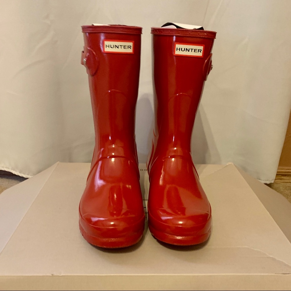 NWT Red Hunter short gloss rain boots